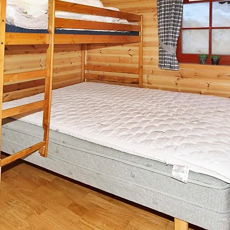 Vakantiehuis 8 Person In Seral *