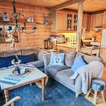 8 Person In Aseral Hamkoll