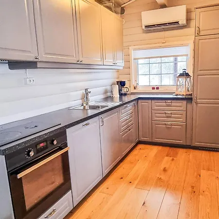 8 Person In Aseral * Hamkoll