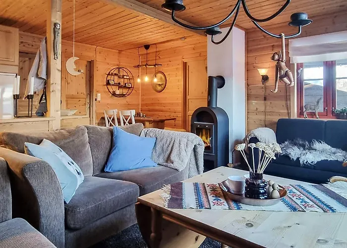 8 Person In Aseral Casa vacanze *